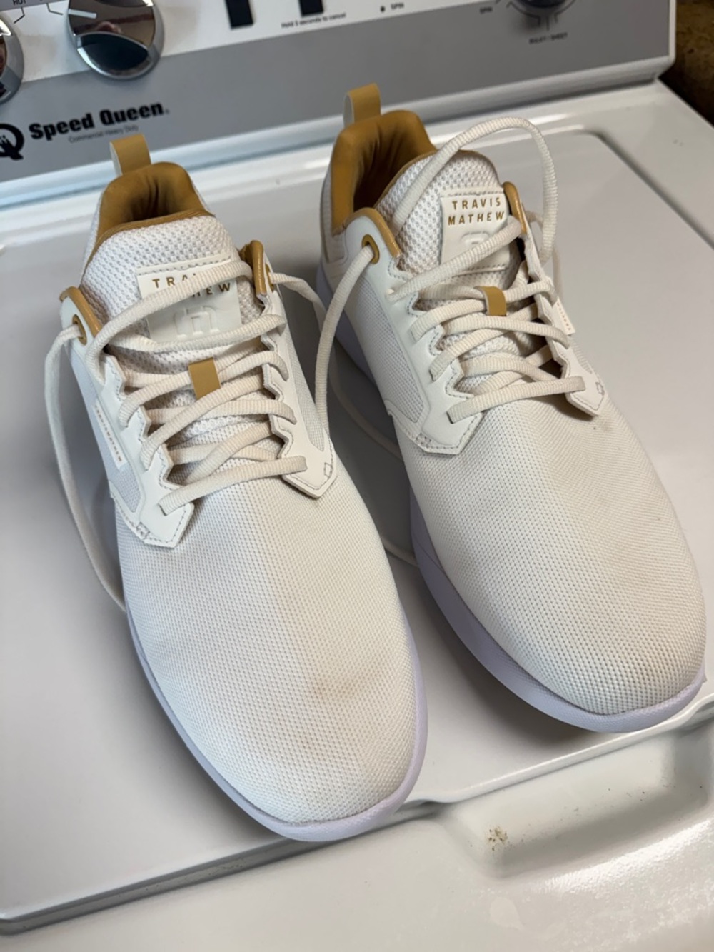 Travis Mathew White and Tan Low-Top Mesh golf shoes ⛳⛳⛳⛳ - Picture 2 of 5